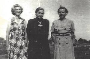 Grandma, Granny, and Aunt Lona 