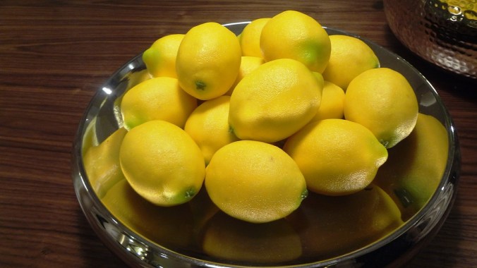 lemons-368914_1280